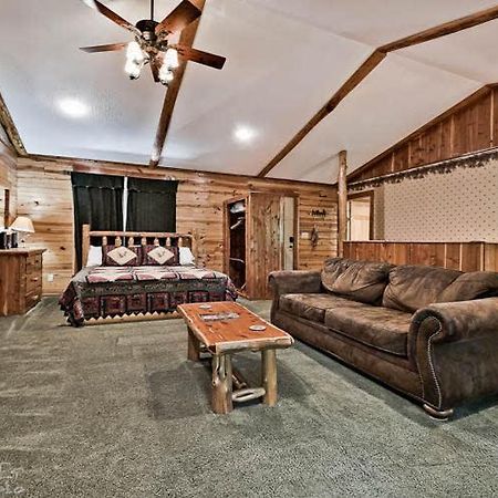 Secluded 2 Story Cabin Pool Wifi Smart Tvs Eureka Springs Exteriér fotografie